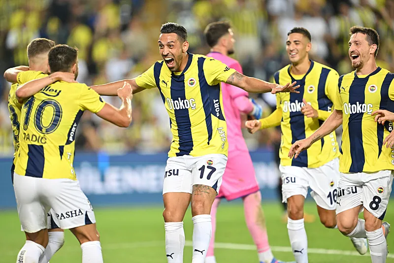 Spor yazarları Fenerbahçe - Lugano maçını değerlendirdi! 2 yıldıza büyük övgü - 7