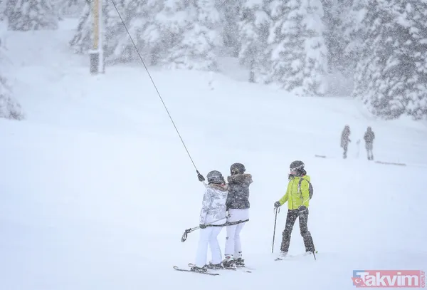 Uludağ'da kayak sezonu açıldı! Yerli ve yabancı turistlerin keyifli anları - 14