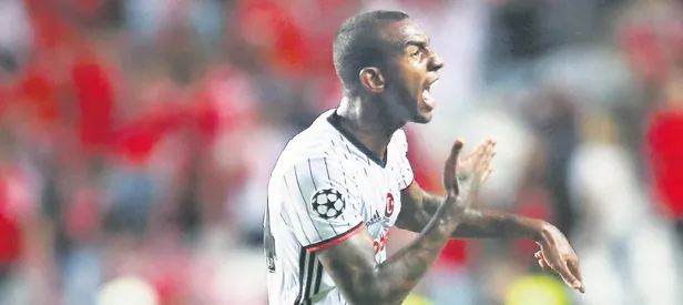 Kadro ve seyirci farkıyla Kartal