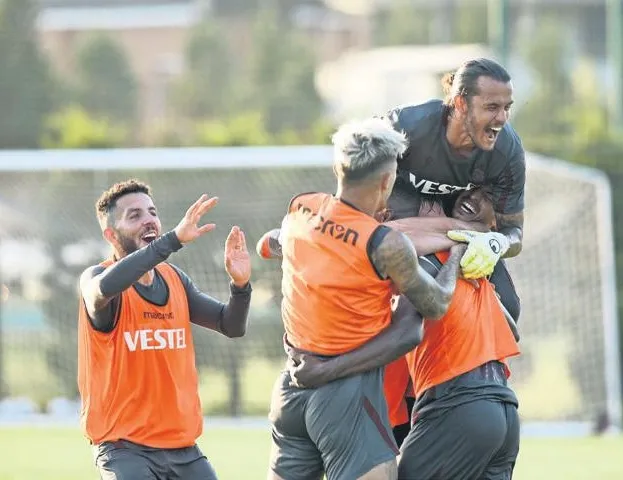 Parola hücum futbol hedef şampiyonluk