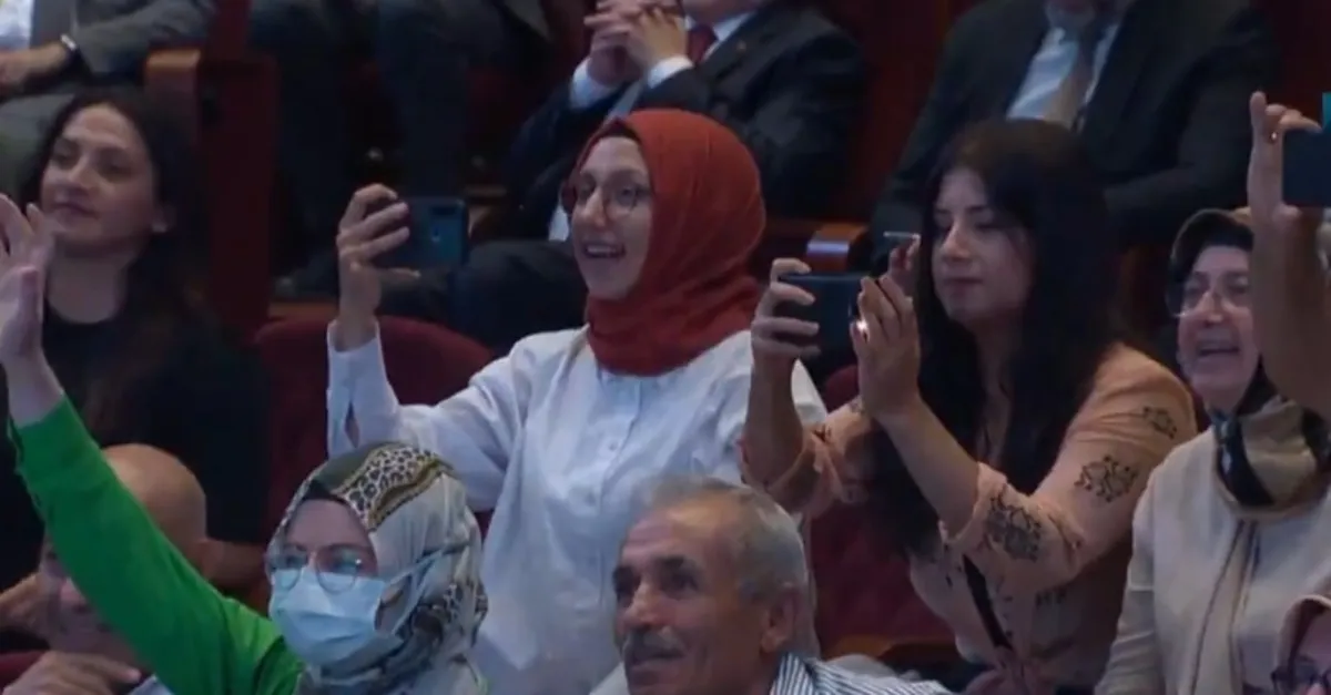 Başkan Erdoğan butona bastı 20 bin öğretmen ataması gerçekleşti! O anları böyle takip ettiler
