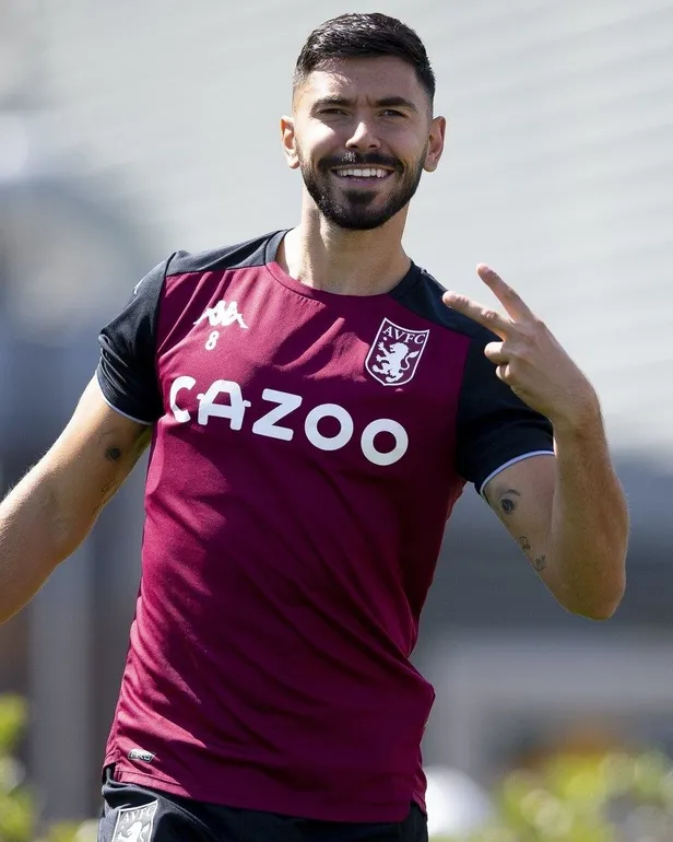 galatasaraydan-surpriz-hamle-aston-villanin-yildizi-morgan-sansona-kancayi-atti-1656284303929.jpeg Galatasaray'dan sürpriz hamle! Aston Villa'nın yıldızı Morgan Sanson'a kancayı attı-4