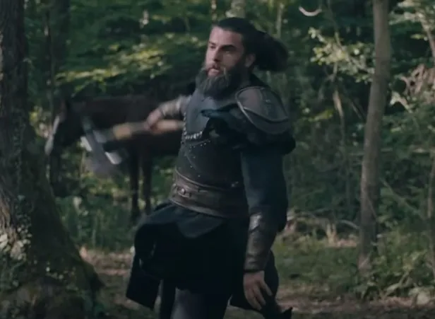 turgut-alpin-gelisi-yilan-hikayesine-dondu-yeni-sezon-sozleriyle-sasirtan-ters-kose-1605352803384.jpg Sözleriyle ters köşe yaptı! Diriliş Ertuğrul'un unutulmaz karakteri Turgut Alp'in geri dönmesi yalan rüzgarına döndü!-6