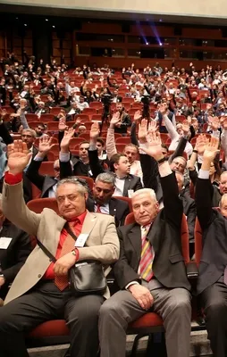 FETÖ'ye sahip çıkan G.Saray'a tepki yağıyor