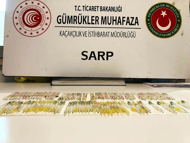Sarp Sınır Kapısı'nda toplam 230 tüp arı ve kobra yılanı zehri ele geçirildi-2