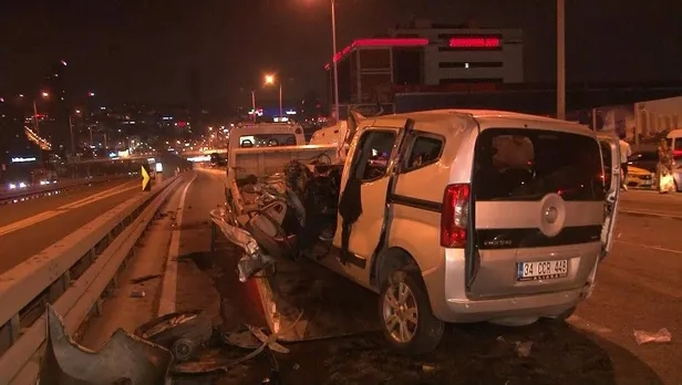 Yardım için durdular kazaya karıştılar! Beylikdüzü D-100 Karayolu'nda aynı yerde iki kaza: 5 yaralı-2