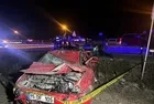 Burdur'da feci kaza! Otomobil kağıt gibi parçalandı: Ölü ve yaralılar var