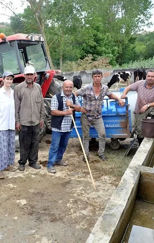 CHP'li Malkara belediyesinde halk traktör ve araçlarla su taşıyor! 10 gündür susuzlar