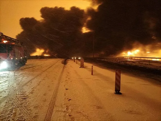 petrol-boru-hattinda-patlama-kahramanmaras-gaziantep-kara-yolu-ulasima-kapandi-1642536224982.jpeg Petrol boru hattında patlama! Kahramanmaraş-Gaziantep kara yolu ulaşıma kapandı-6