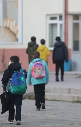 Milli Eğitim Bakanlığı MEB 2. ara tatil hangi tarihte uygulanacak? İkinci ara tatil ne zaman 2022? Okullar ne zaman kapanacak?