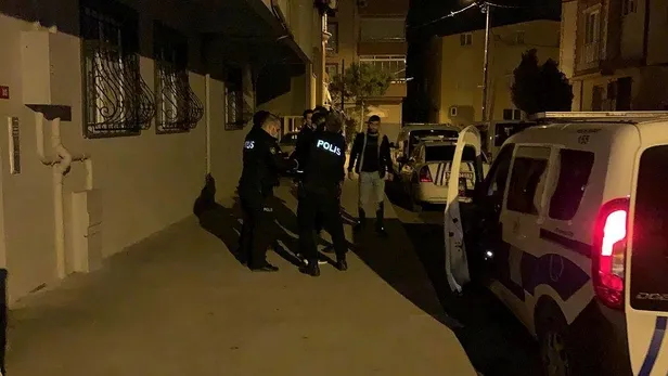 SON DAKİKA: Pencereden polislere fırlattığı halı içerisinde uyuşturucu çıktı! Polis tarafından yakalandılar-5