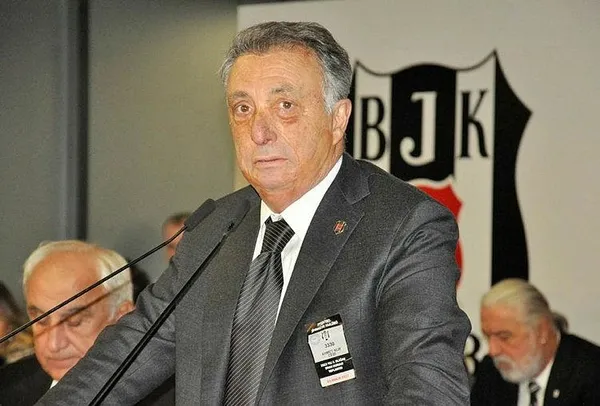 kara-kartalin-bir-numarali-ismi-ahmet-nur-cebiden-secim-oncesi-mesaj-besiktas-icin-kendimi-yakarim-1699049021939.jpeg Kara Kartal'ın bir numaralı ismi Ahmet Nur Çebi'den seçim öncesi mesaj: Beşiktaş için kendimi yakarım-2