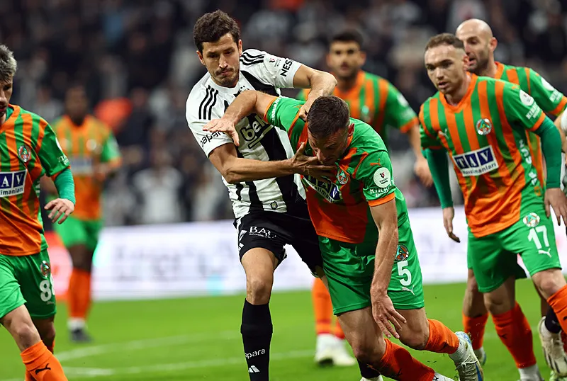 Beşiktaş’ta şok sakatlık!