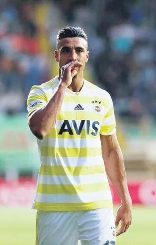 Fenerbahçede sağa Dirar sola Deniz Türüç