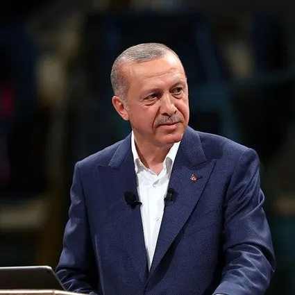 Başkan Erdoğan NSosyal’den ilk paylaşımını yaptı: Beton duvarlar arasında bir çiçek açtı
