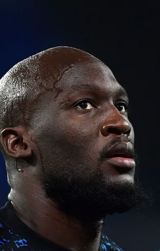 Lukaku'yu Hakan besleyecek!