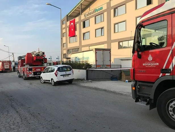 Son dakika: Silivri'de sünger fabrikasında yangın-1