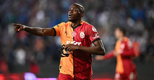 Victor Osimhen'den rekor paylaşımı! "Jardel'in açtığı yolda yürüdüm"