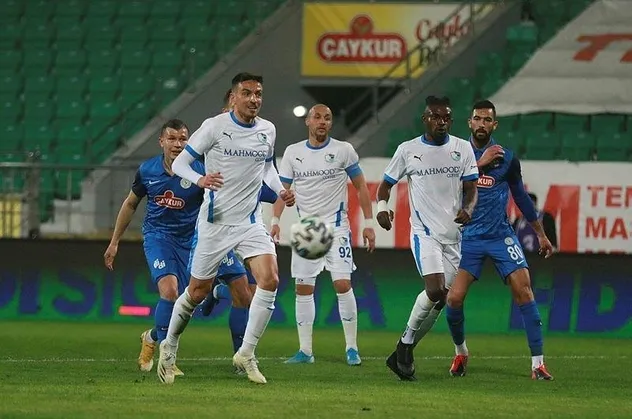 Erzurumspor, Rize deplasmanından 3 puanla döndü ( Rizespor 0-2 Erzurumspor MAÇ SONU ÖZET)