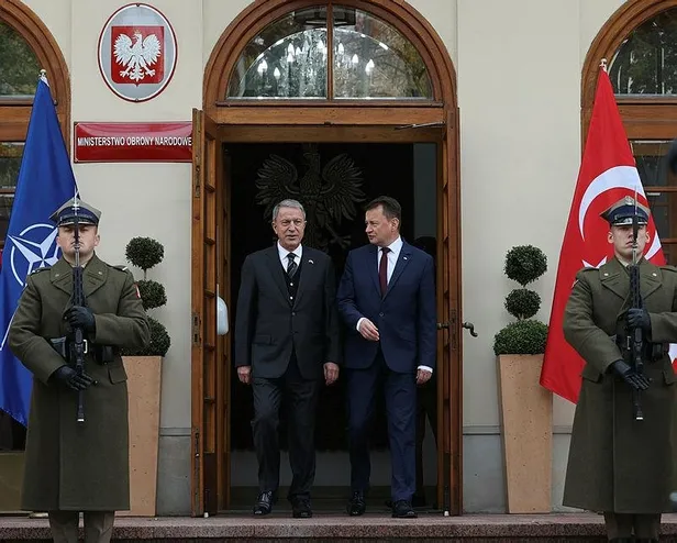 polonya-savunma-bakani-mariusz-blaszczak-duyurdu-turkiyeden-yeni-silah-sistemleri-alacagiz-1634311432299.jpeg Polonya Savunma Bakanı Mariusz Blaszczak duyurdu: Türkiye'den yeni silah sistemleri alacağız-5