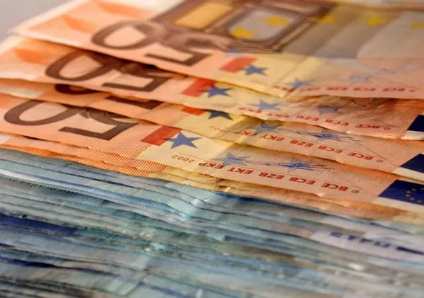 borsa-ve-dolar-kazandirdi-altin-ve-avro-kaybettirdi-1601048907134.jpg Borsa ve dolar kazandırdı, altın ve avro kaybettirdi-4