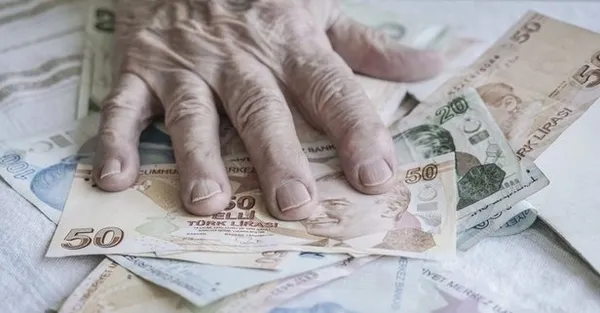 Bankalar yarışa girdi: Emekliye 1.600 TL promosyon!