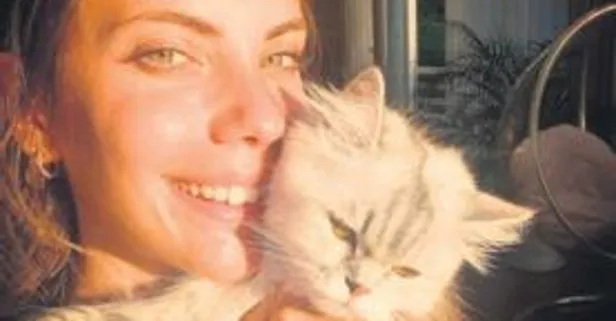 Eda Ece'den hayvanıyla günaydın pozu