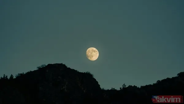 Gözlerinizi gökyüzüne çevirin: Ay, Satürn ve Neptün gülen yüz oluşturacak - 5