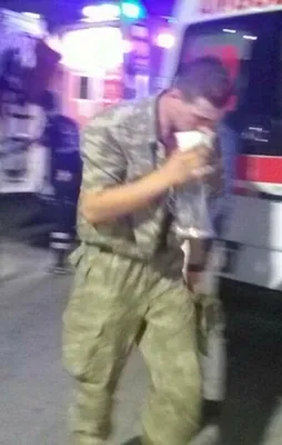 Manisa'da askerler yemekten zehirlendi