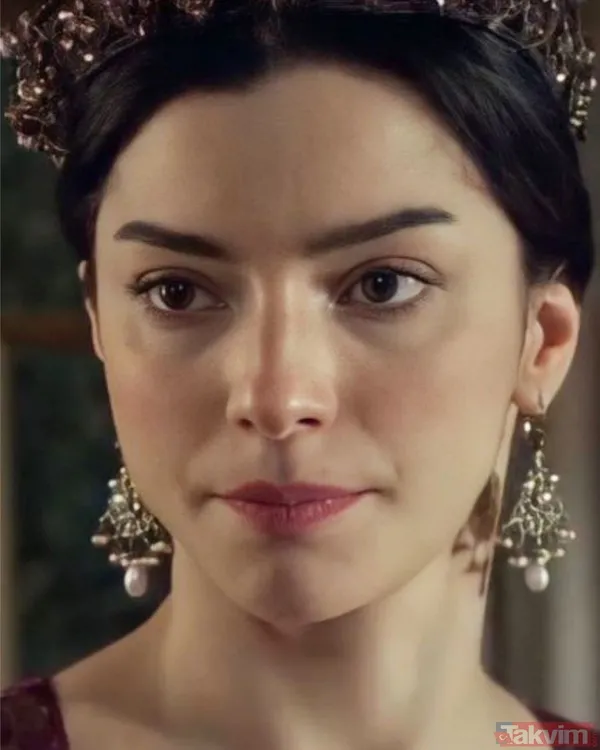 Merve Boluğur “Minnoşum” dediği Eser Yenenler’le paylaştı! “Adamı boşatacaksın bu nasıl post” Berfu Yenenler yorumları havada uçuştu - 11