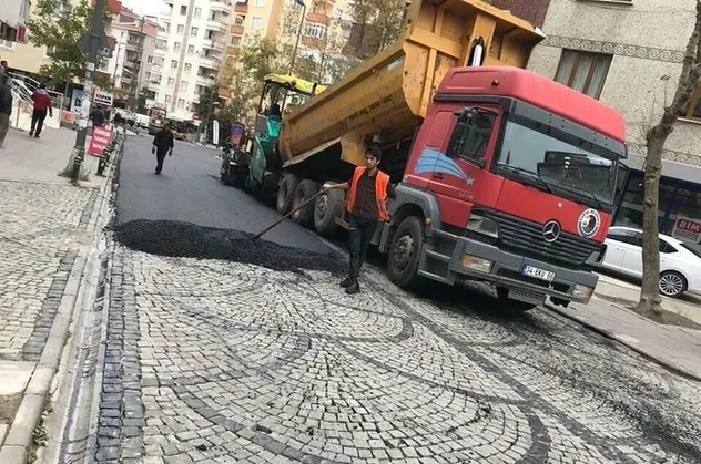 CHP'li Kartal Belediyesi'nden skandal asfalt çalışması