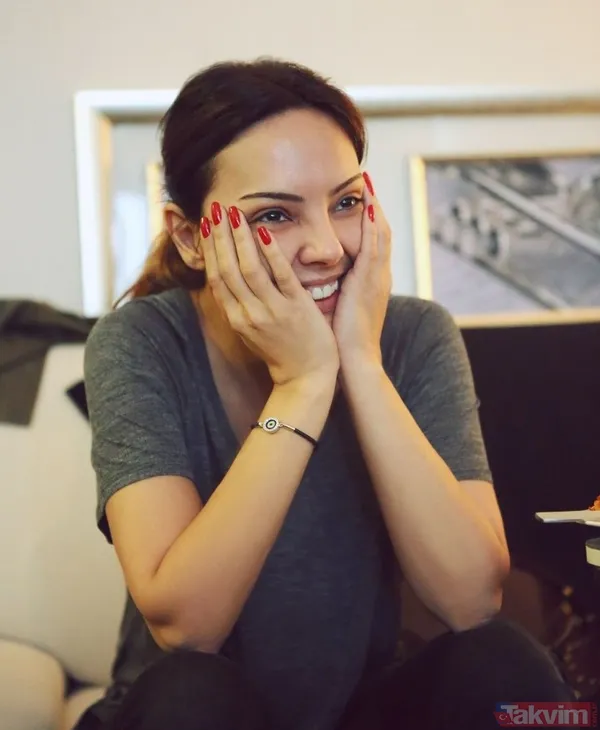 Ebru Gündeş'in yıllar önceki mesleği herkesi şoke etti! Bunu kimse bilmiyordu! Ebru Gündeş yıllar önce... - 7