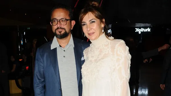 amerikan-ruyasi-vuslat-sabanci-new-yorkta-3-kez-estetik-operasyon-gecirdi-1698711098914.jpeg Amerikan rüyası! Vuslat Sabancı, New York’ta 3 kez estetik operasyon geçirdi...-3