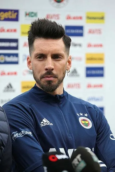 fenerbahceli-jose-ernesto-sosa-icin-eski-kulubu-estudiantesten-transfer-aciklamasi-1622746514692.jpeg