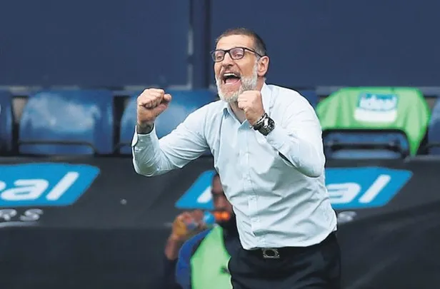 trabzonspor-teknik-direktoru-abdullah-avcidan-besiktas-maci-oncesi-oyuncularla-toplanti-yapti-1648680853696.jpeg Trabzonspor Teknik Direktörü Abdullah Avcı'dan Beşiktaş maçı öncesi oyuncularla toplantı yaptı-3