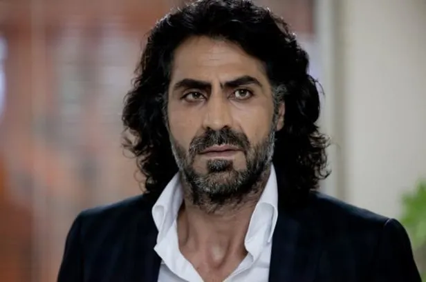 her-biri-kurtlar-vadisini-unutulmaz-kildi-iste-kurtlar-vadisinde-kalplere-muhrunu-vurmus-10-efsane-isim-1639726846437.jpg Kurtlar Vadisi'nde kalplere mührünü vurmuş 10 efsane isim! Her biri Kurtlar Vadisi'ni unutulmaz kıldı!-4