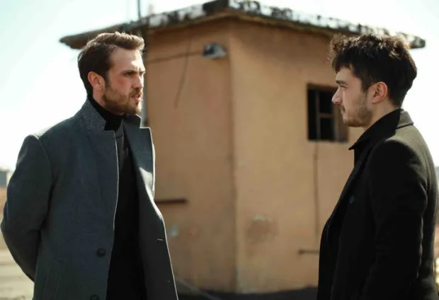 Çukur birden değil yavaş yavaş final yapıyor kadro patır patır çiziliyor! Önce Celasun gitti şimdi de o gidiyor sıradaki kim-4