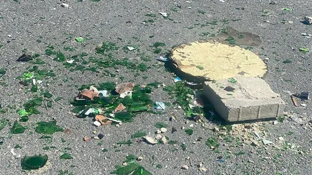 1626601448536.jpg CHP'li Ataşehir Belediyesi'nde büyük rezalet! Vatandaşların korkulu rüyası oldu! "Tuvaletini yapan var, kusanı var, esrar içeni var"-3