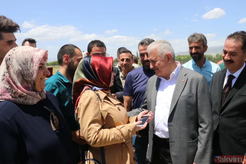 Binali Yıldırım'ı memleketinde yüzlerce hemşehrisi uğurladı! Tokalaşma kuyruğu 1 saat sürdü