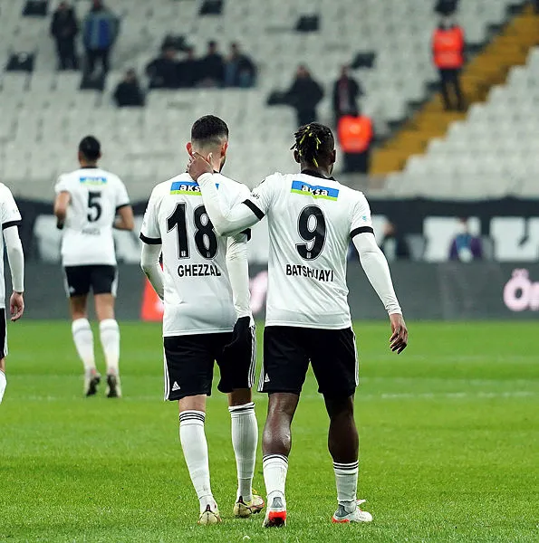 1642596086702.jpg Batshuayi'den Aboubakar performansı! Beşiktaş golcüsüyle uçuyor-3