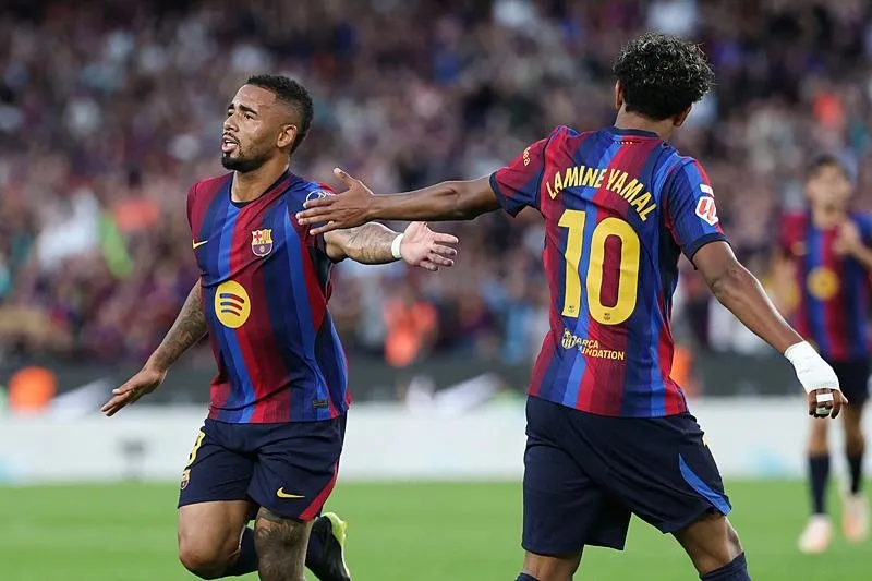 uefa-sampiyonlar-liginde-galatasaray-barcelonayi-agirliyor-1791786517804.jpeg Tek hedef zafer! Galatasaray - Barcelona Şampiyonlar Ligi maçı CANLI-7
