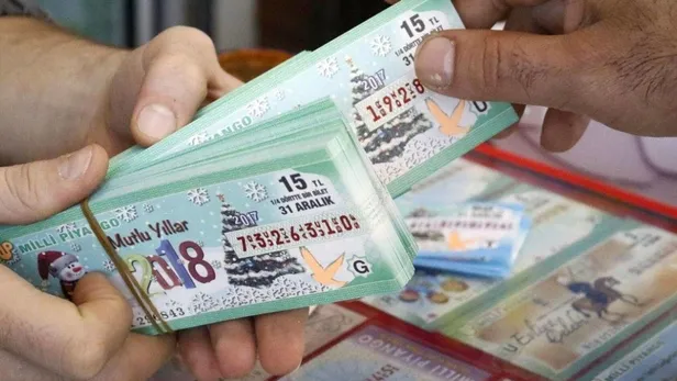 milli-piyango-yilbasi-2022-buyuk-ikramiye-ne-kadar-kac-tl-yilbasi-bilet-fiyatlari-ceyrek-tam-yarim-1638816599045.jpg Yılbaşı bilet fiyatları çeyrek, tam, yarım! Milli Piyango yılbaşı 2022 büyük ikramiye ne kadar, kaç TL?-5