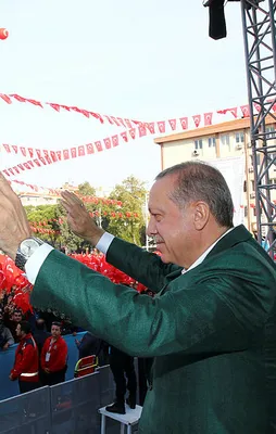Erdoğan, Soma'daki madenci ailelerine evlerini teslim etti