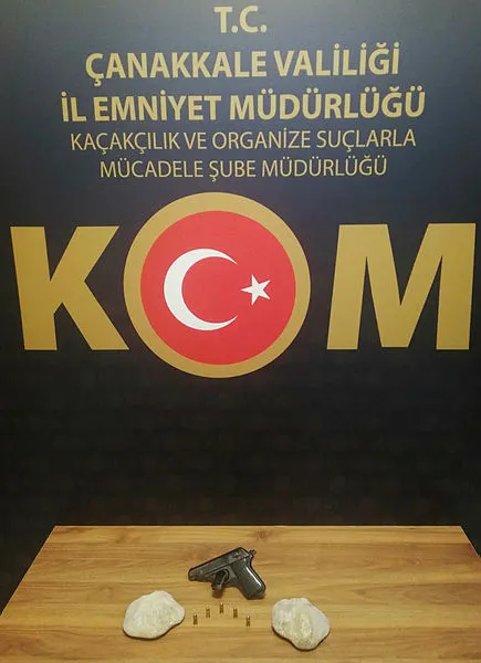 canakkalede-ele-gecirildi-degeri-tam-taminina-4-milyon-lira-1606036664043.jpg Çanakkale'de ele geçirildi! Değeri tam tamına 4 milyon lira...-4