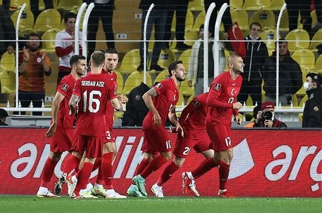 Katar yolunda nefesler tutuldu! Türkiye'nin FIFA Dünya Kupası play-off'taki rakibi yarın belli oluyor