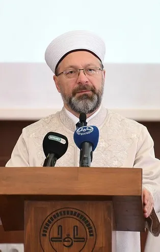 Son dakika: Diyanet İşleri Başkanı Ali Erbaş açıkladı: Kur'an kursları 2 hafta tatil