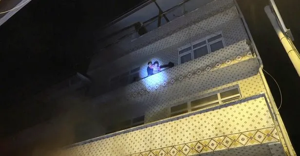 Bursa’da korkutan yangın! Binada mahsur kalan 4’ü çocuk 8 kişiyi itfaiye kurtardı