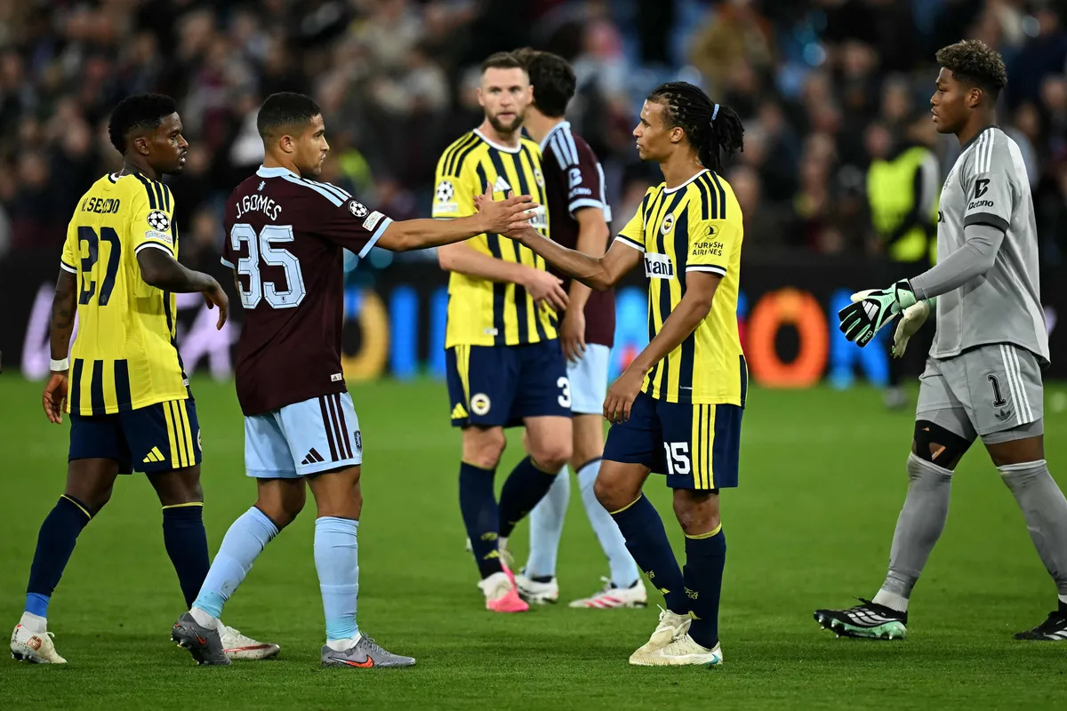 fenerbahce-alanyaspor-super-lig-maci-1792149889647.jpg Fenerbahçe hezimeti unutturmak istiyor! İsmail Kartal'dan Asensio kararı: Alanyaspor maçı 11'inde sürpriz-6