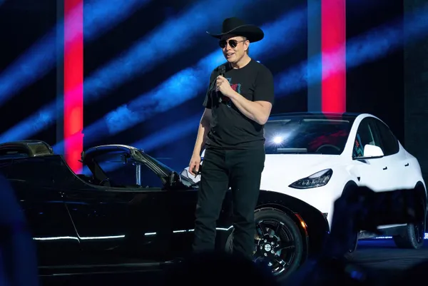 elon-musktan-calisanlarina-son-cagri-ya-ofisten-calisin-ya-da-tesladan-ayrilin-1654152113333.jpg Elon Musk'tan çalışanlarına son çağrı: Ya ofisten çalışın ya da Tesla'dan ayrılın-7