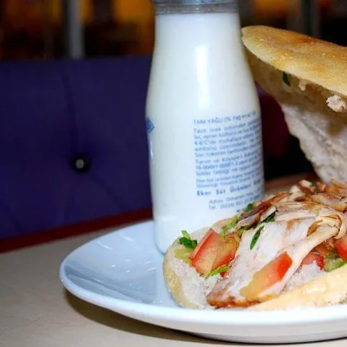 Zehirlenme sinyali! Tavuk döner sonrası bunları yaşıyorsanız alarma geçin